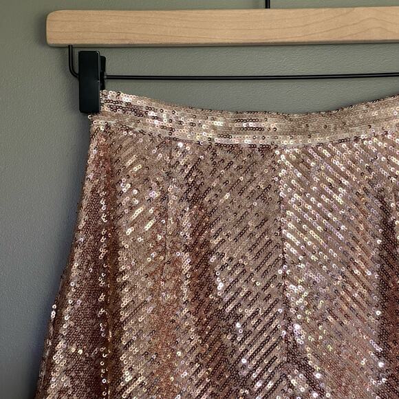 NWT MAJE Sequin Shorts In Metal Pink Size XS Rose Gold Flouncy Dress Shorts Chic - Picture 13 of 16